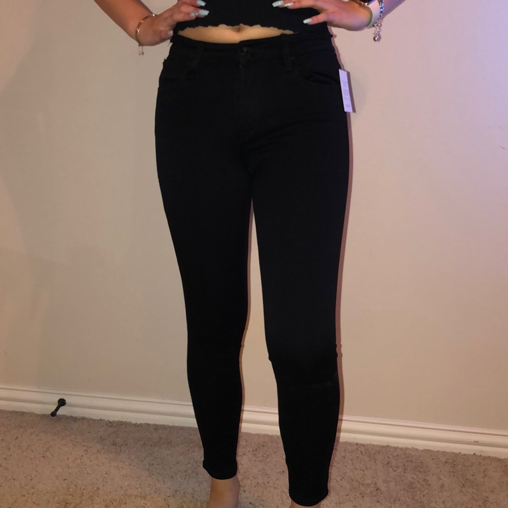 black skinny jeans